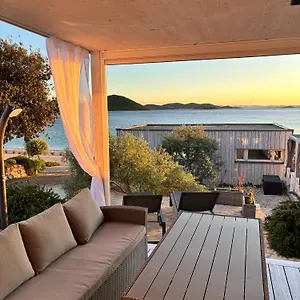 Buqez Eco Beachvilla Bona Haus 16 Ferienhaus